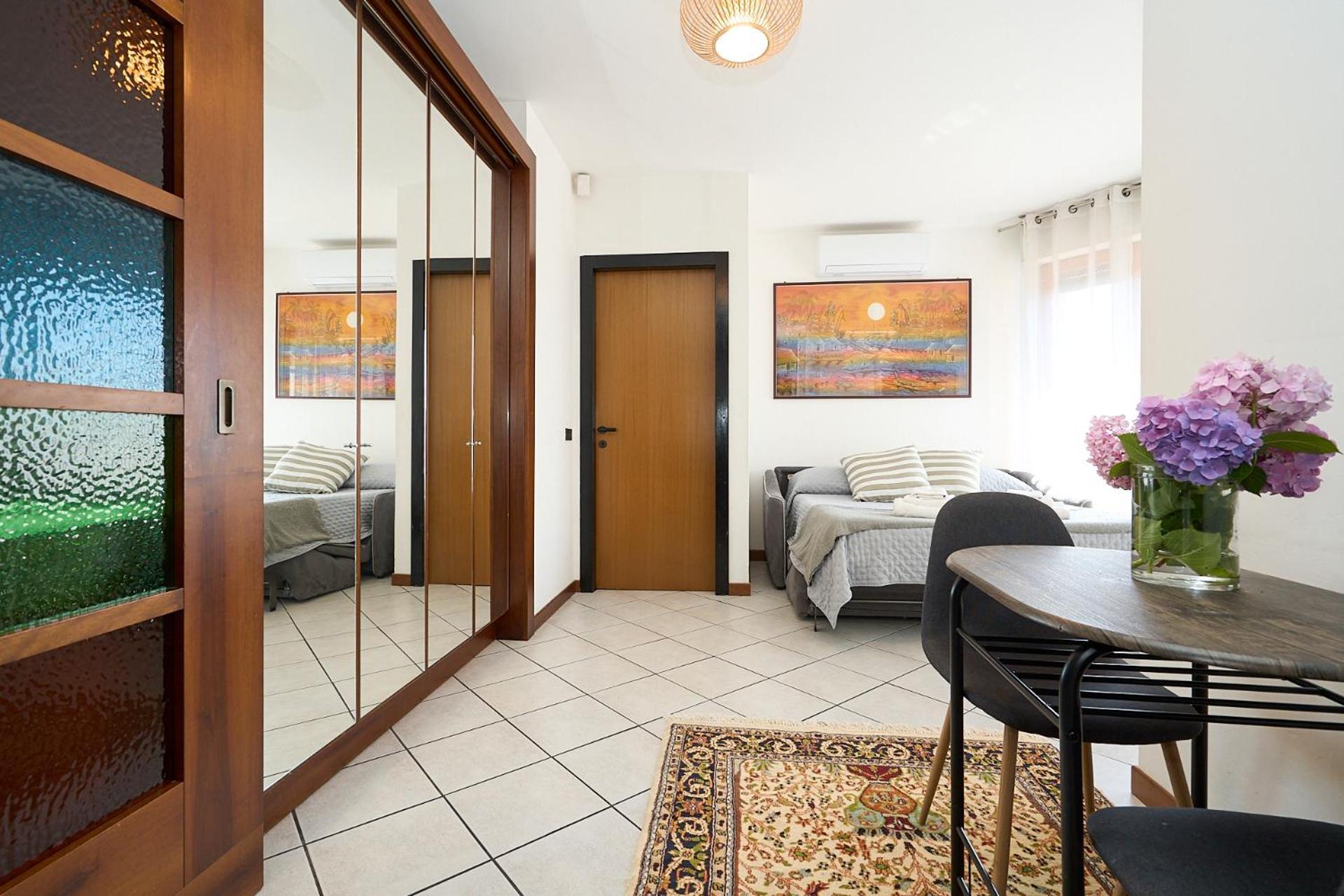 Ferienwohnung -Luminosa 5 Stars With Balcony- Wifi Netflix 15 Minutes From Duomo Mailand Exterior foto